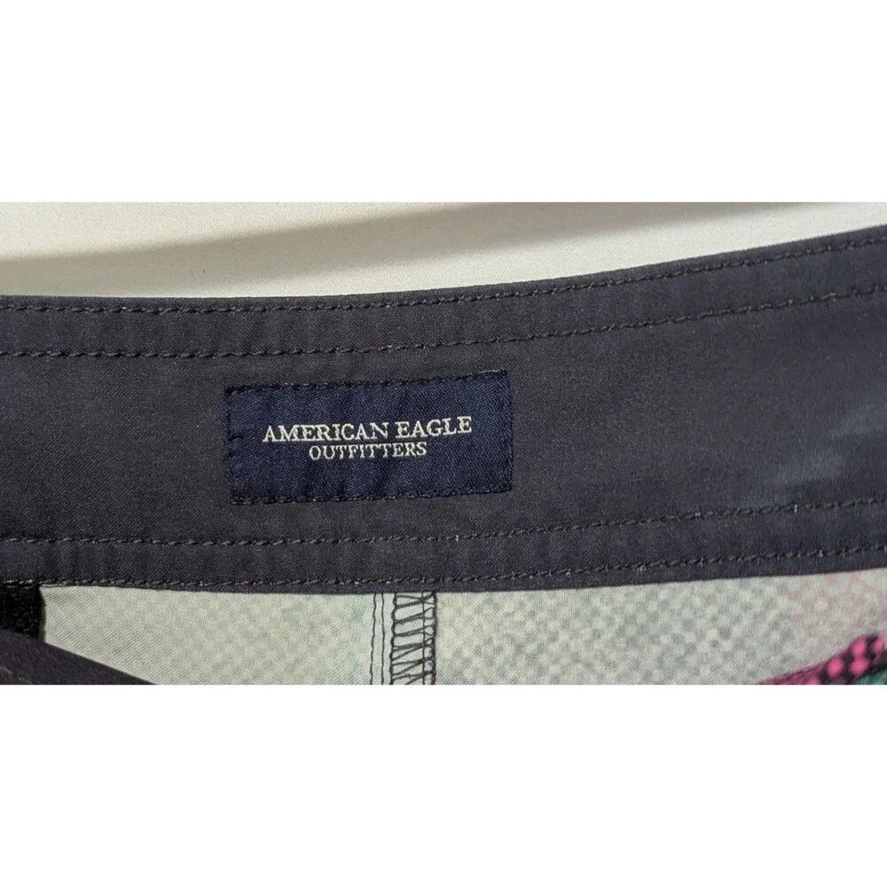 American Eagle Board Shorts Mens Large Multicolor Plaid Swim Trunks Surf Beach